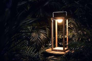 Záhradný lampáš Mr. Solar Tom teak bieła 15x15x26cm