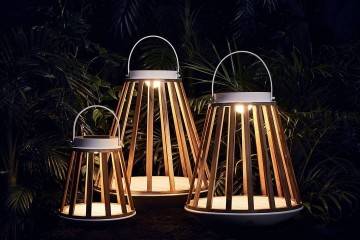 Záhradný lampáš Mrs. Solar Kate teak biela L