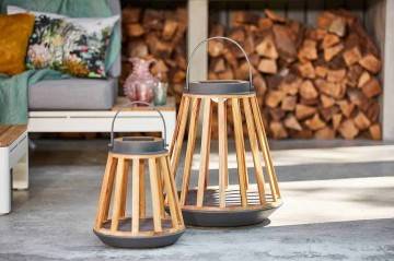Záhradný lampáš Mrs. Solar Kate teak antracit S