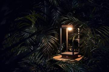 Záhradný lampáš Mrs. Solar Coco teak antracit M