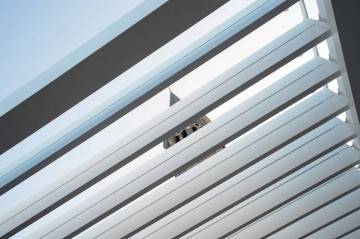 Hliníková pergola PERARA 530x360 matná biela